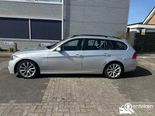 BMW 325i Touring 2005