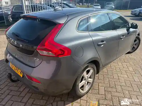 Volvo V40 D2 2013