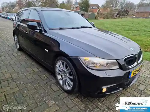 BMW 318i Touring 2010