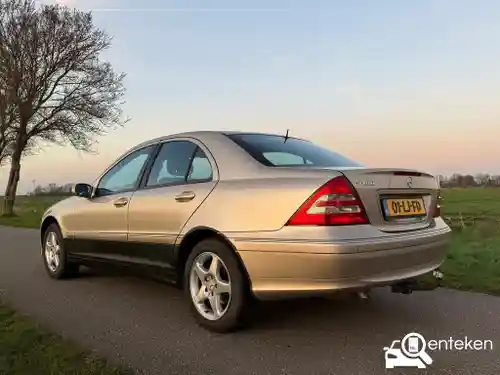 Mercedes-Benz C 180 2003