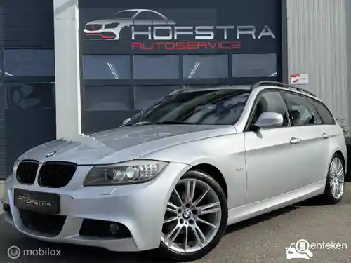 BMW 318i Touring 2010