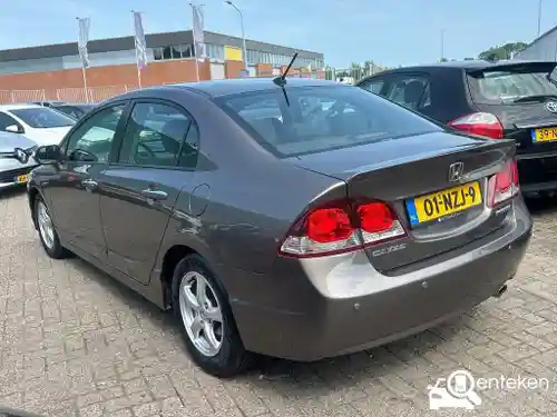 Honda Civic 1.3 i-DSi i-VTEC IMA 2011