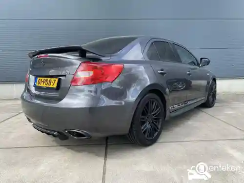 Suzuki Kizashi 2.4 2011