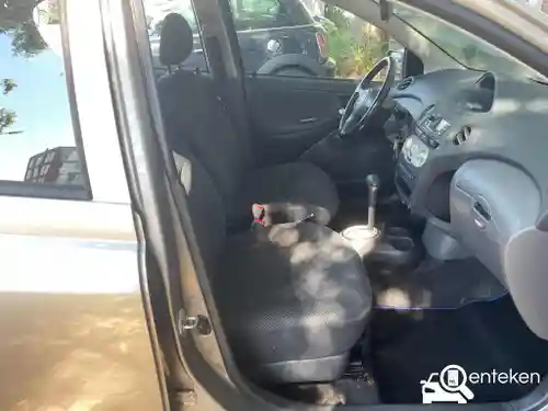 Toyota Yaris 1.3 2004