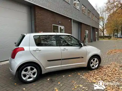 Suzuki Swift 1300 2005