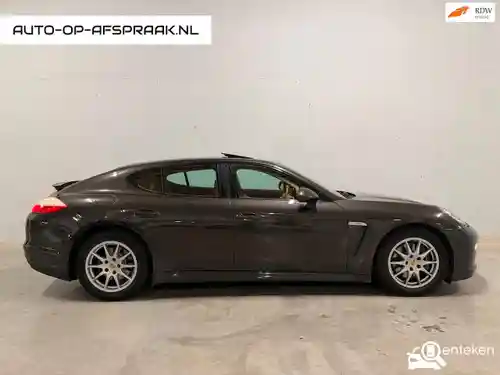 Porsche Panamera Diesel 2012