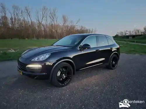 Porsche Cayenne S 2011