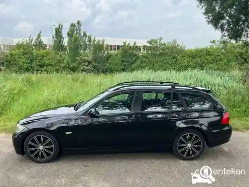 BMW 320i Touring 2006