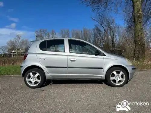 Toyota Yaris 1.3 2000