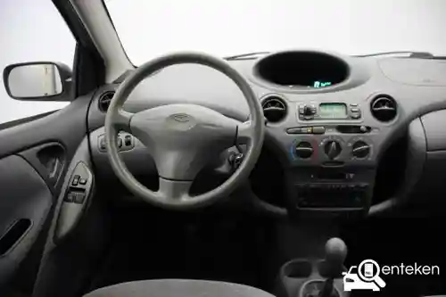Toyota Yaris 1.3 2000