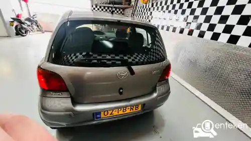 Toyota Yaris 1.3 2004