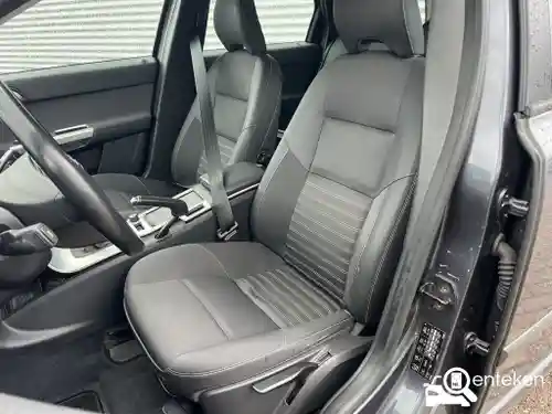 Volvo V50 D2 2011