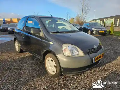 Toyota Yaris 1.0 1999