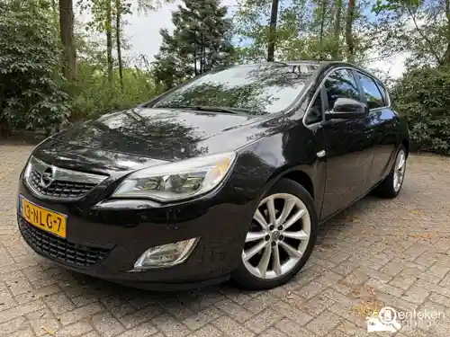 Opel Astra 1.6 2010