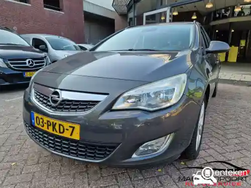 Opel Astra Sports Tourer 1.4 ecoFlex 2011