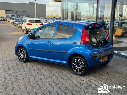 Peugeot 107 1.0 70 2011
