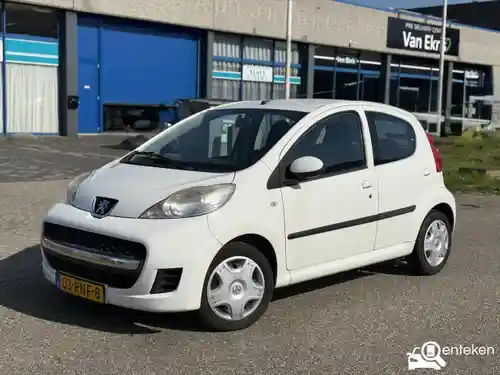Peugeot 107 1.0 70 2011