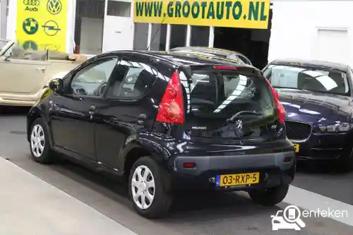 Peugeot 107 1.0 70 2011