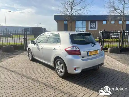 Toyota Auris 1.8 Hybrid 2012
