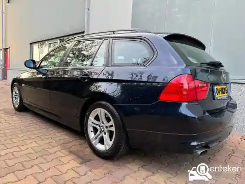 BMW 318i Touring 2009
