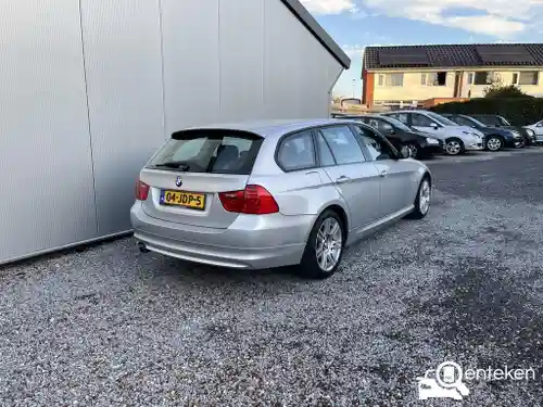 BMW 318i Touring 2009