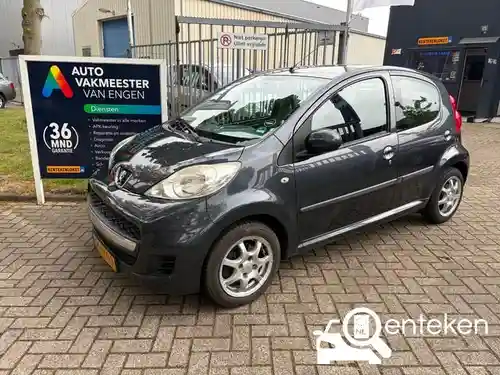 Peugeot 107 1.0 70 2011