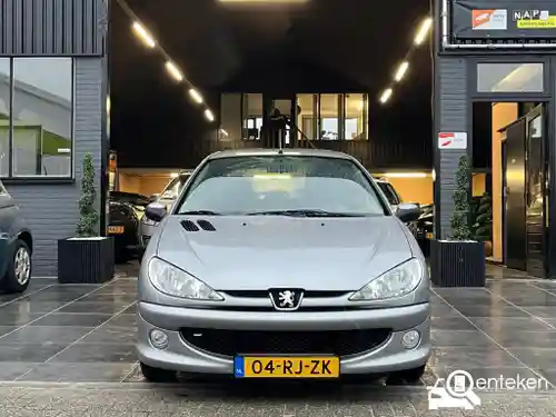 Peugeot 206 75 2005
