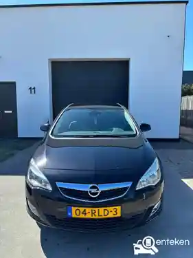 Opel Astra 1.6 2011