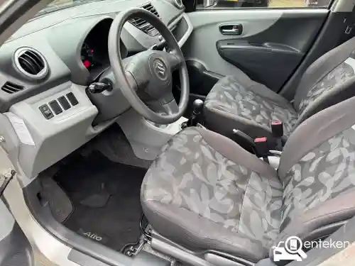 Suzuki Alto 1.0 2011