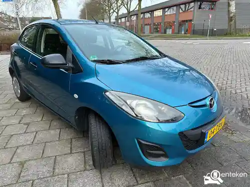 Mazda 2 1.3 2012