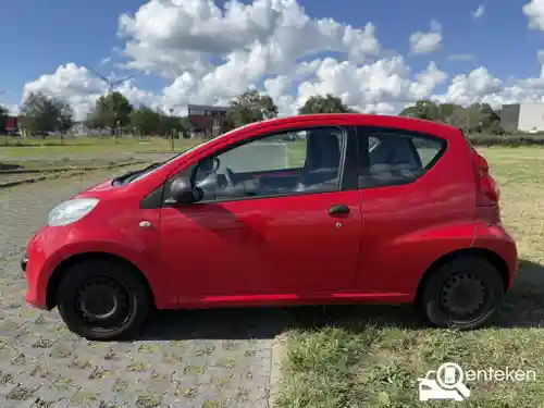 Peugeot 107 1.0 70 2006