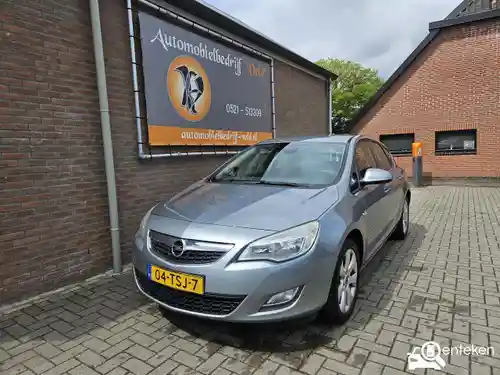 Opel Astra 1.4 Turbo 2012