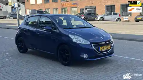 Peugeot 208 1.2 PureTech 82 2012