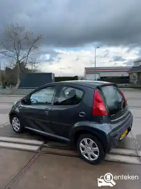 Peugeot 107 1.0 70 2011