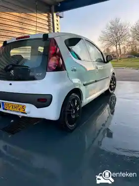 Peugeot 107 1.0 68 2012