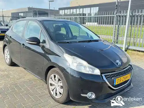Peugeot 208 1.2 PureTech 82 2012