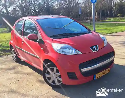 Peugeot 107 1.0 70 2011