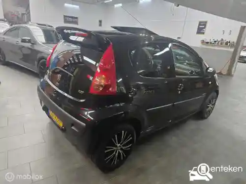 Peugeot 107 1.0 70 2011