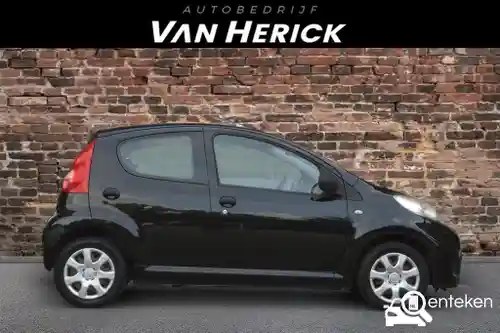 Peugeot 107 1.0 70 2011
