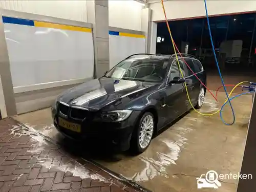 BMW 318i Touring 2006