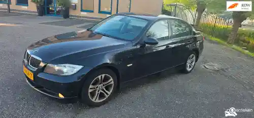 BMW 318i 2008