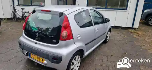 Peugeot 107 1.0 70 2010