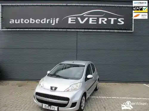 Peugeot 107 1.0 70 2011