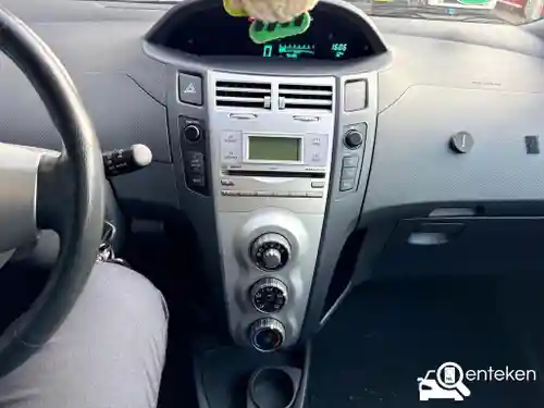 Toyota Yaris 1.3 2006