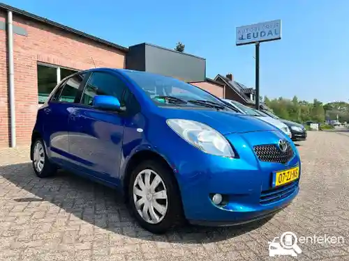 Toyota Yaris 1.3 2008