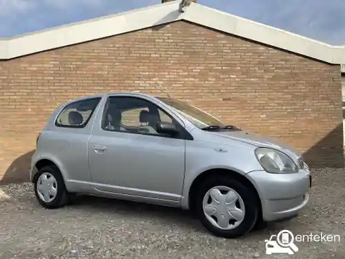 Toyota Yaris 1.3 2000