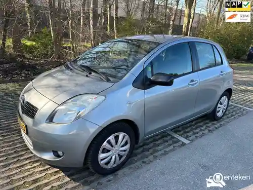 Toyota Yaris 1.3 2008