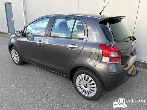 Toyota Yaris 1.33 2010