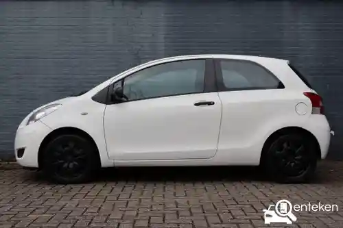 Toyota Yaris 1.0 2010