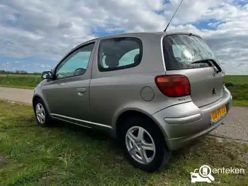 Toyota Yaris 1.3 2004